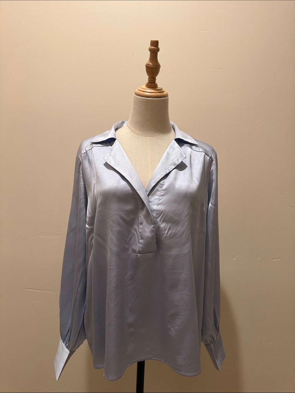 Antonio Melani light blue silk blend pullover collared blouse